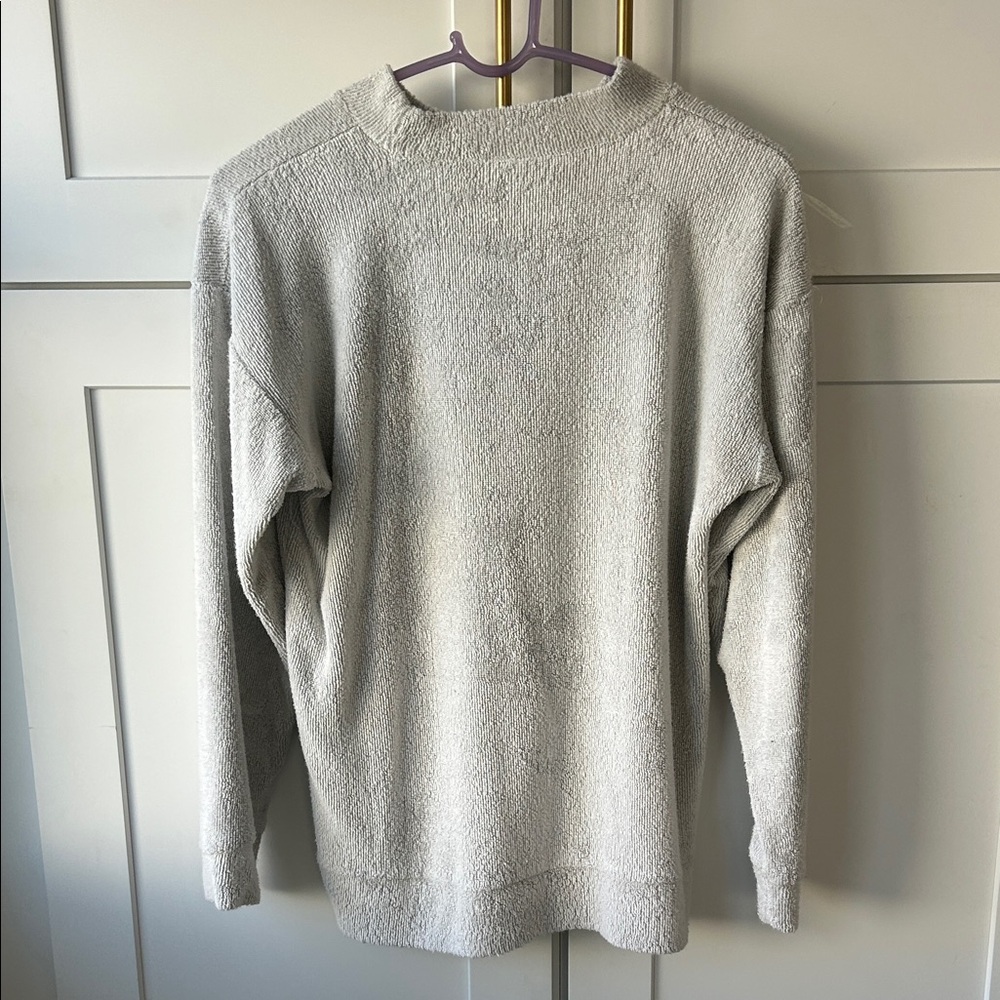 New York Yankees Gray Crewneck Terrycloth Sweater - Picture 3 of 4
